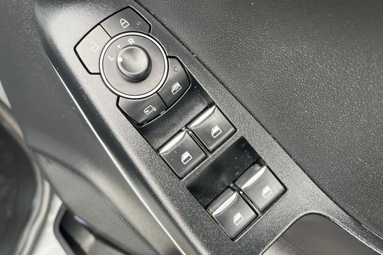 2022 Ford Puma 1.0 EcoBoost Hybrid mHEV ST-Line 5dr Manual Hatchback Petrol Manual