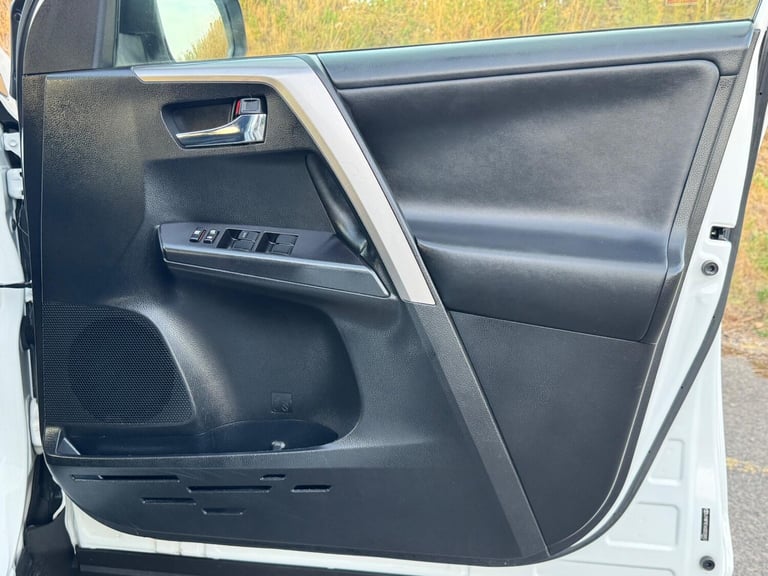 2017 Toyota RAV4 2.0 D-4D Business Edition Plus Euro 6 (s/s) 5dr (Safety Sense, Nav) ESTATE Diese...