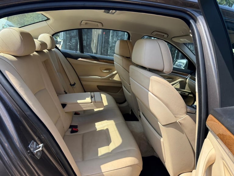 2010 BMW 5 Series 523i SE 4dr Step Auto + 49K + HPI CLEAR + PETROL SALOON Petrol Automatic