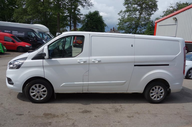 Ford Transit Custom 2.0 EcoBlue 130ps Low Roof Limited Van DIESEL MANUAL 2022/22