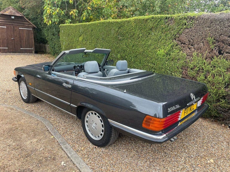  Mercedes-Benz 300 3.0 SL 2dr Petrol Automatic