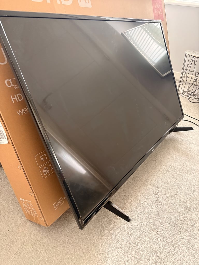 LG TV 49inch 