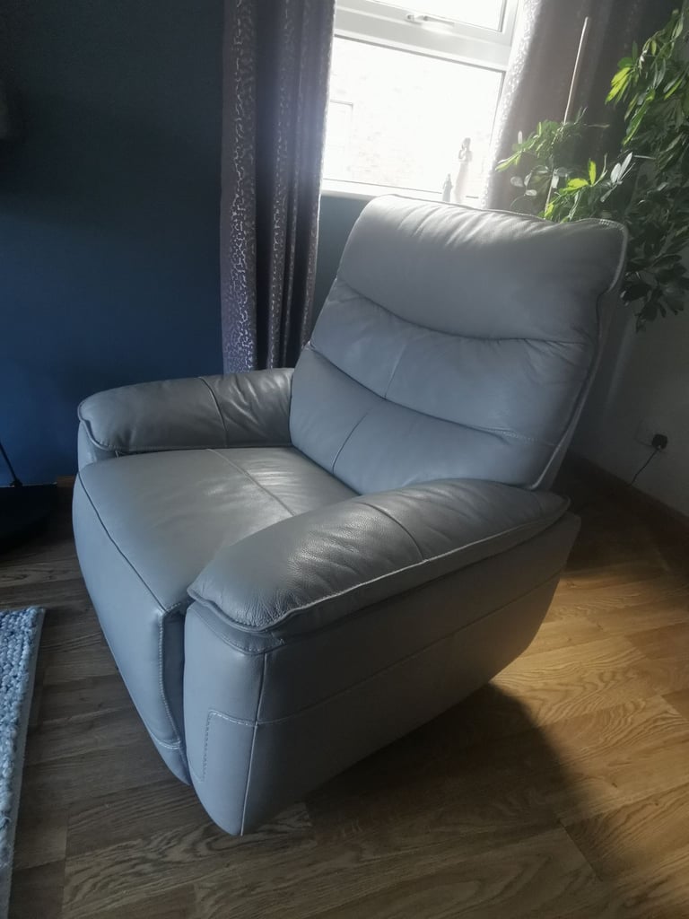 image for 3 piece grey leather suite