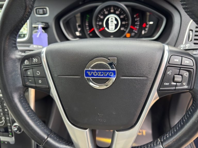 2016 Volvo V40 T3 [152] SE Lux Nav 5dr Geartronic HATCHBACK PETROL Automatic