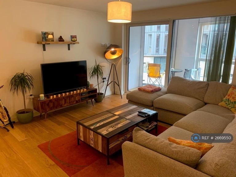 2 bedroom flat in Munday Street, Manchester, M4 (2 bed) (#2669550)