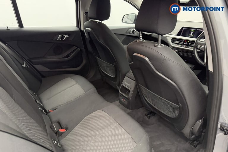 2024 BMW 1 Series 118i [136] SE 5dr Step Auto [Live Cockpit Pro] HATCHBACK PETROL Automatic