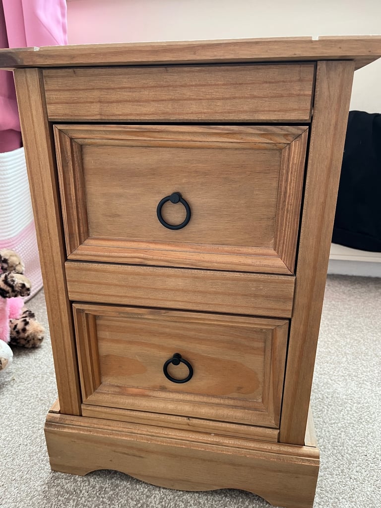 Pine bedside table 