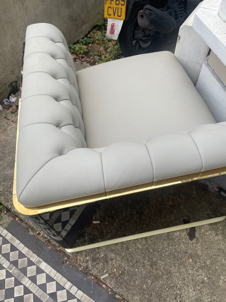 Sofa one piece only ideal for car washing seating/ Salon’s to go ASAP