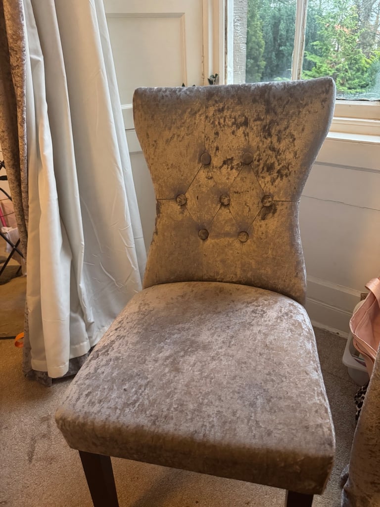 Grey Velvet Chair 