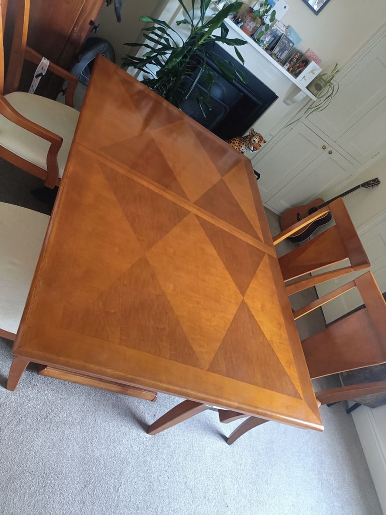 Dining Table and 4 Chairs