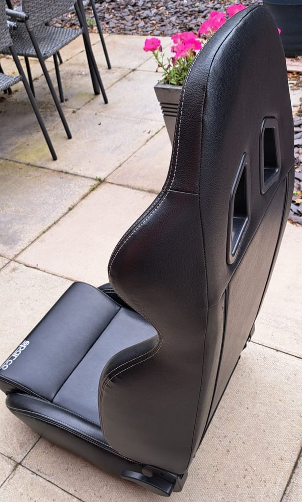 Sparco r100 reclining bucket seat