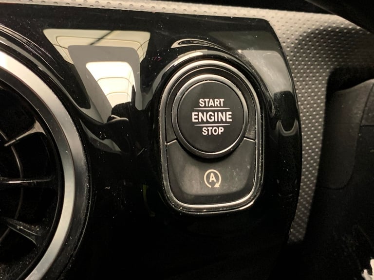 2021 Mercedes-Benz A-Class 2.0 A180d AMG Line (Executive) Hatchback 5dr Diesel Manual Euro 6 (s/s...