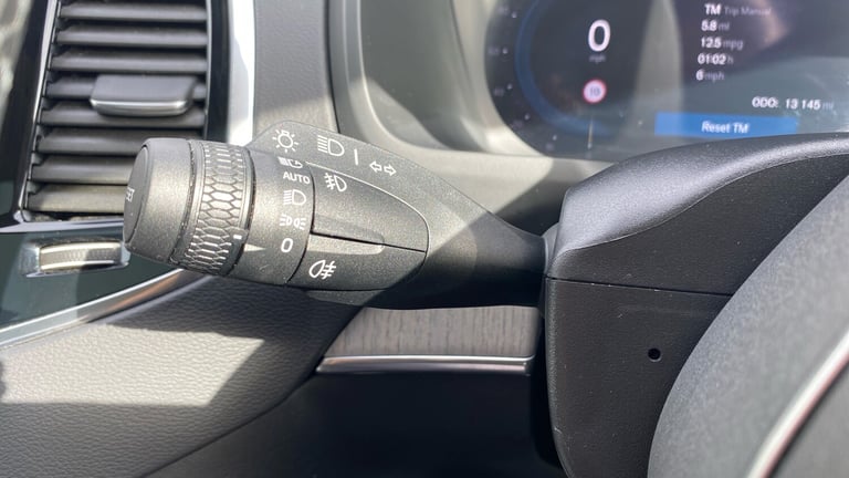 2024 Volvo XC90 2.0 T8 PHEV Ultra Dark 5dr AWD Geartronic Estate Estate Hybrid Automatic