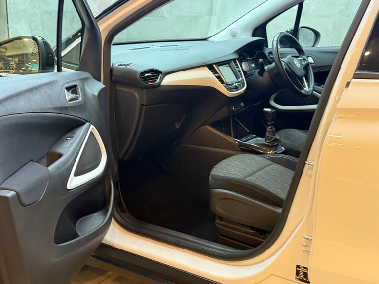 2020 Vauxhall Crossland X 1.5 Turbo D Griffin Euro 6 (s/s) 5dr HATCHBACK Diesel Manual