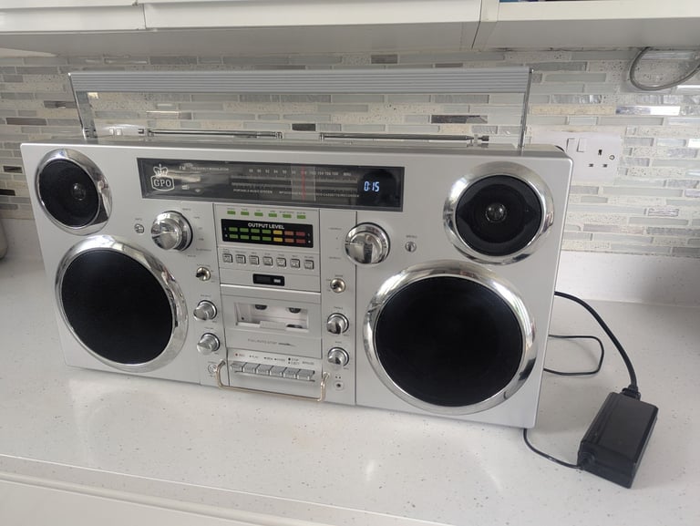 GPO Brooklyn 1980's Style Retro Boombox