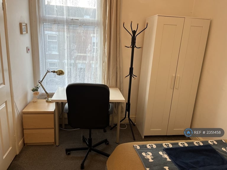 1 bedroom in Carmelite Road, Coventry, CV1 (#2351458)