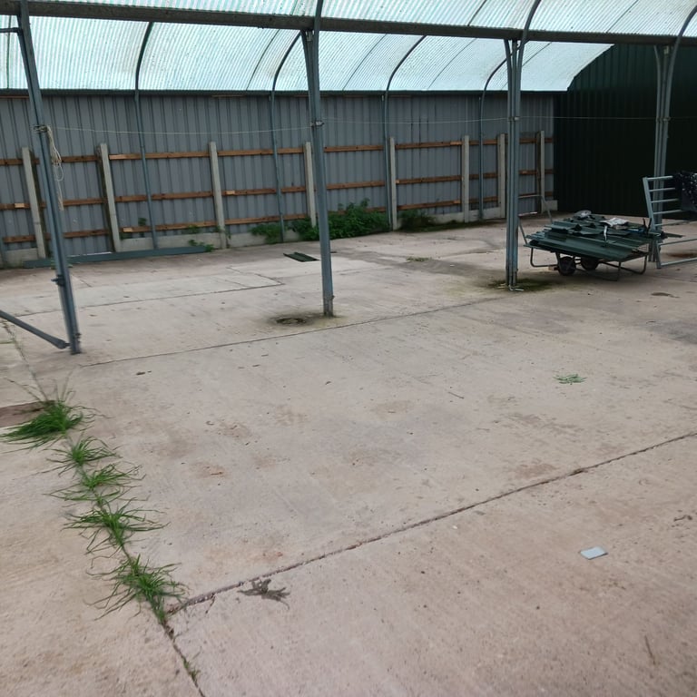 CLASSIC CAR STORAGE OR SMALL BUSINESS UNIT LARGE AREA RURAL SUTTON COLDFIELD 