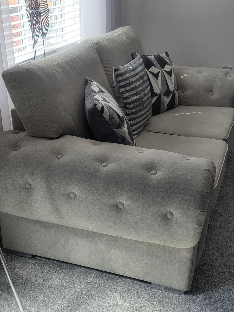 image for 3+2 scs sofas in excellent condition like new foam seats ready to collect.