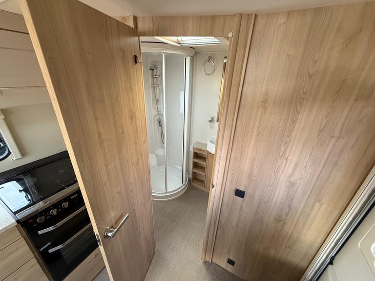 Elddis Avante 482 482 GTS 2016