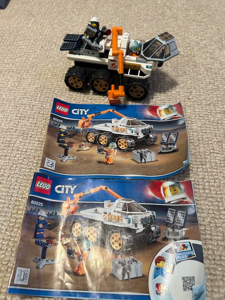 10 x Lego small / medium sets (boys)
