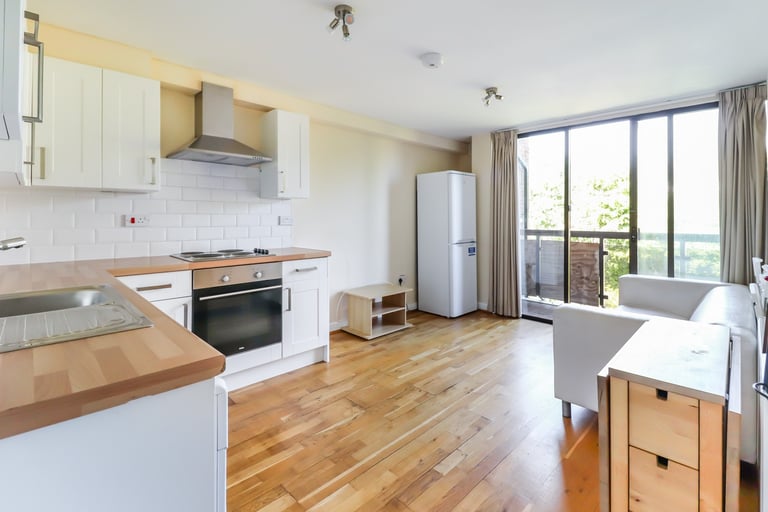 image for 4 bedrooms in Hayfield Road, Oxford, OX2 Book Online - The Rent Guru {287}