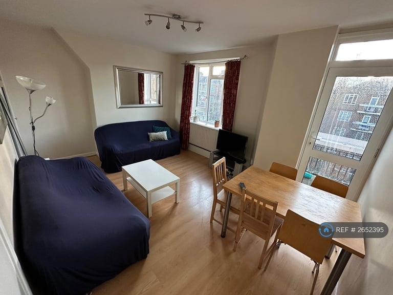 image for 4 bedroom flat in Vauxhall Street, London, SE11 (4 bed) (#2652395)