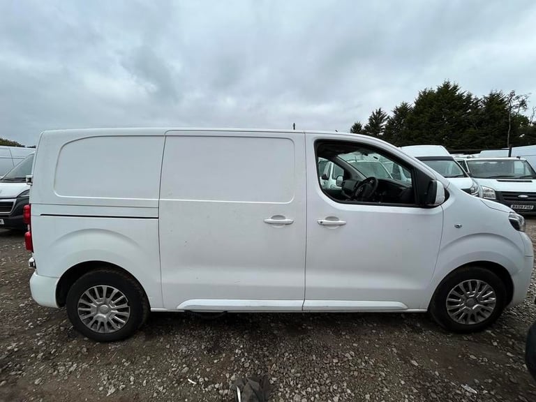 2017 Toyota ProAce 2.0D 120 Comfort Van PANEL VAN DIESEL Manual