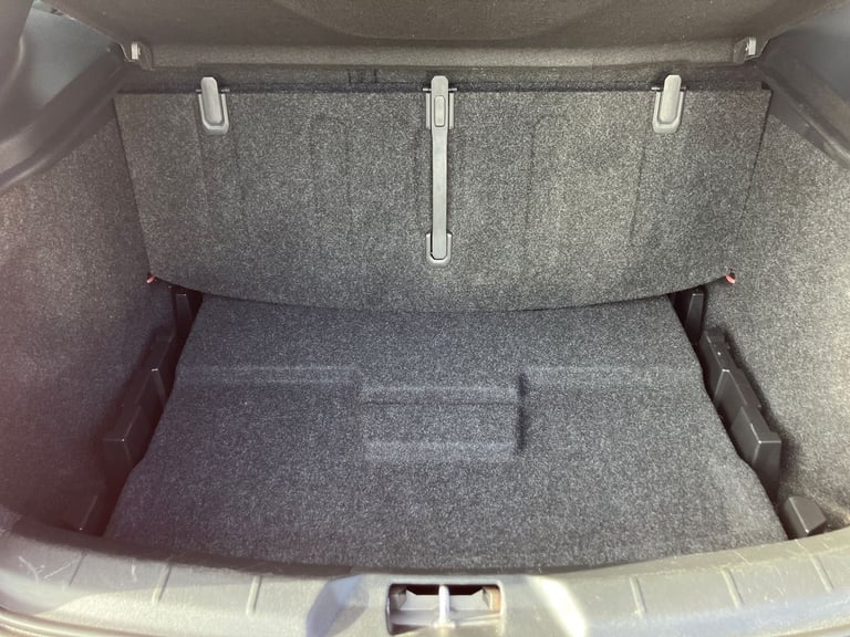 2019 Volvo V40 D3 [4 Cyl 152] Inscription Edition 5dr Geartronic Hatchback DIESEL Automatic