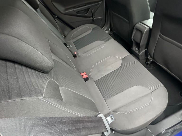 2014 Ford Fiesta 1.0T ECOBOOST TITANIUM 5dr (s/s)  WITH SERVICE HISTORY  Hatchback Petrol Manual