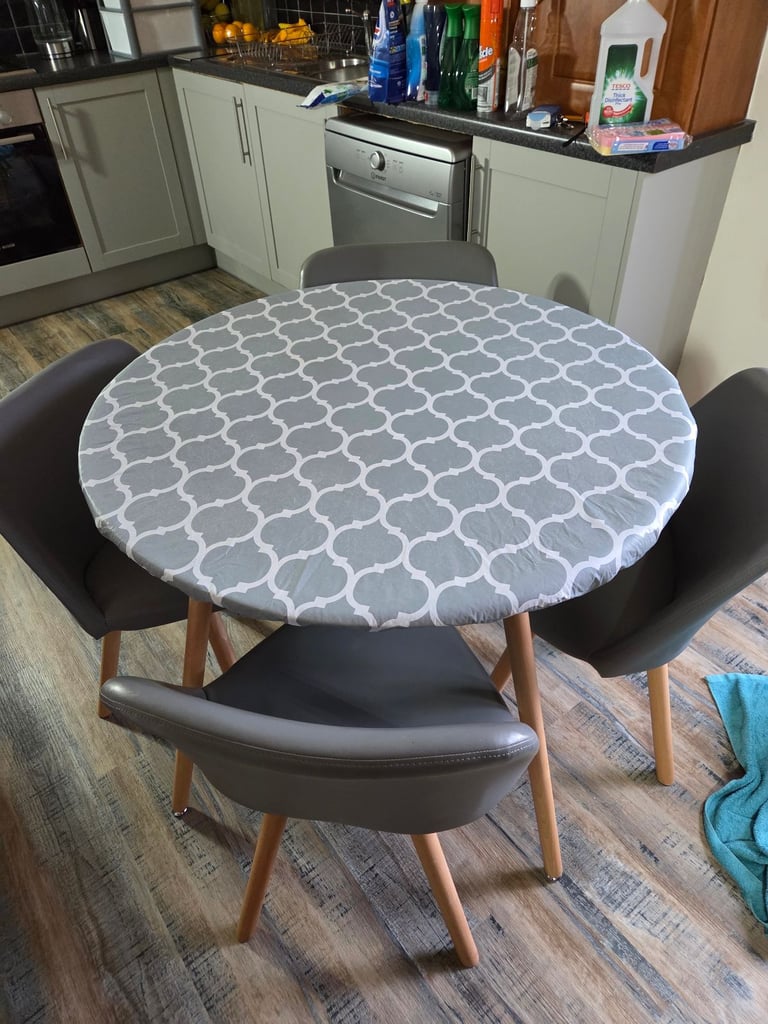 Kitchen Table and Chairs 