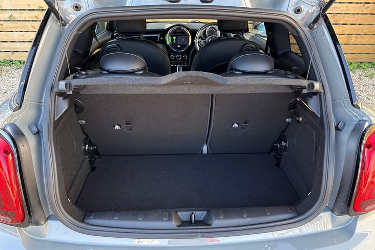2019 MINI Hatch 2.0 John Cooper Works Hatchback 3dr Petrol Steptronic Euro 6 (s/s) (231 ps) HATCH...
