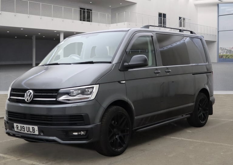 image for VOLKSWAGEN TRANSPORTER KOMBI 150HP DSG EDITION KOMBI SWB TAILGATE NO VAT XENONS