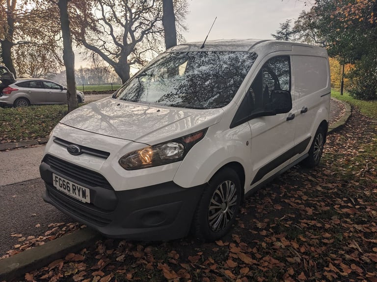 transit connect EURO 6, px a leasure, very economical,any inspection only £3195 no vat