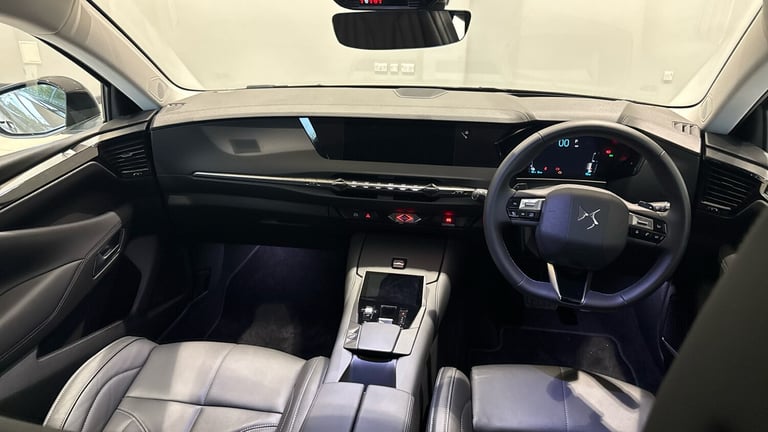 2025 DS Automobiles DS 4 1.6 E-TENSE Rivoli 5dr EAT8 HATCHBACK PETROL/ELECTRIC Automatic