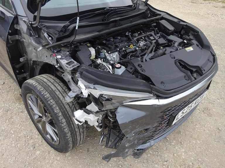 2025 25 REG LEXUS LBX TAKUMI CVT HYBRID AUTO DAMAGED REPAIRABLE SALVAGE