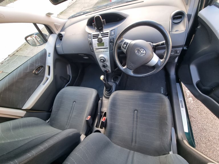 Toyota, YARIS, vvt1.3  T3 Hatchback, 2006, Manual, 1296 (cc), 5 doors, ULEZ compliant