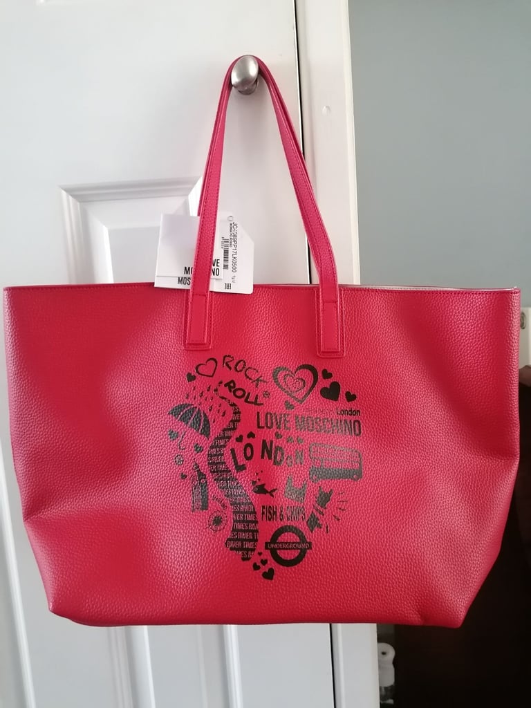 Gorgeous Moschino handbag new without tags
