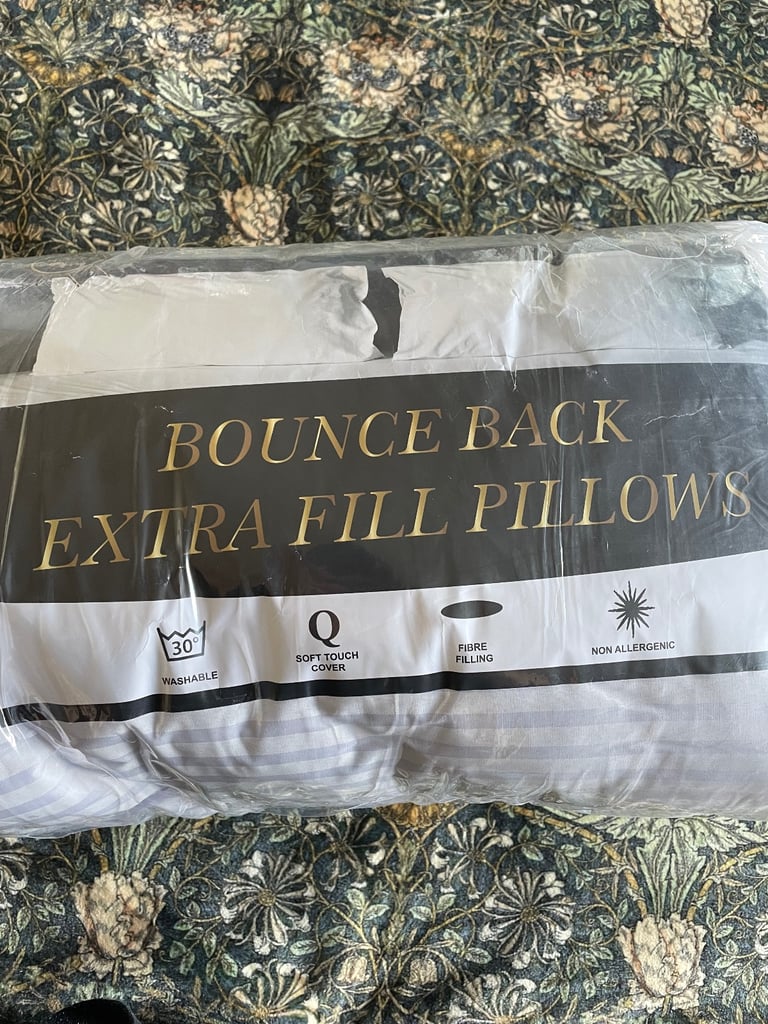 Pair of brand new bounceback extra fill hypoallergenic pillows