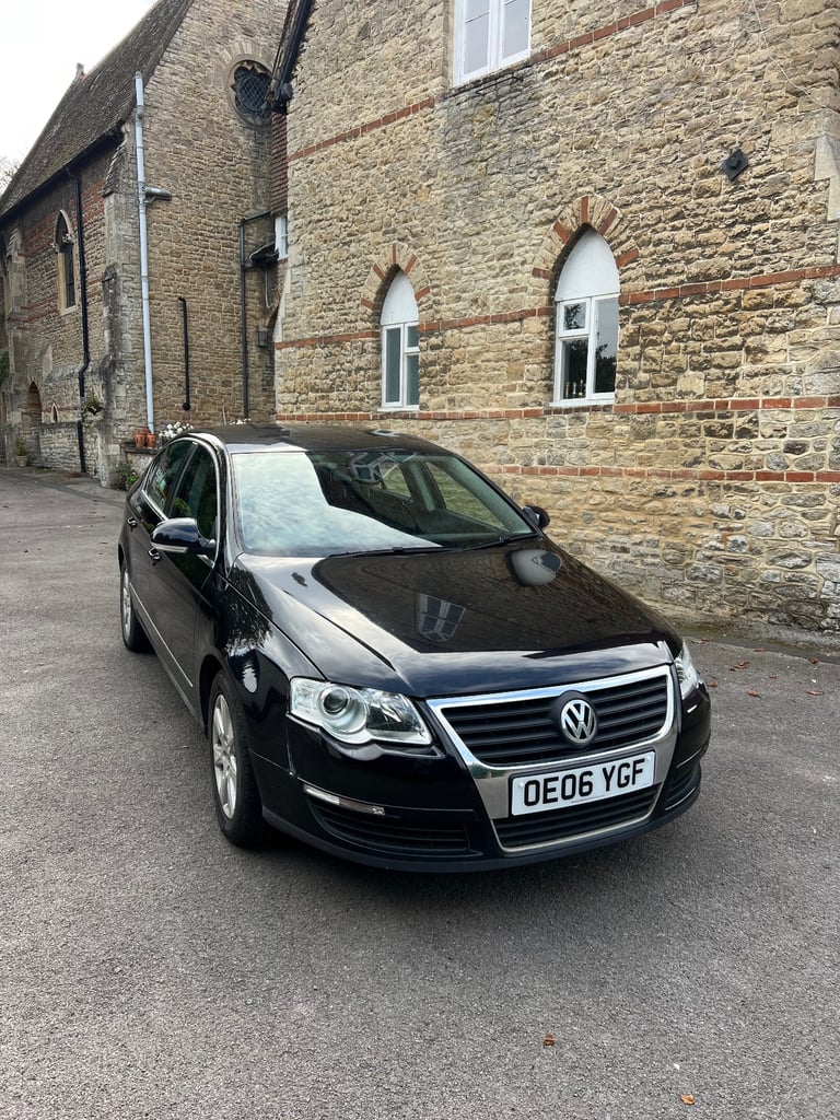 image for Volkswagen, PASSAT, 45,170 mileage, Saloon, 2006, Semi-Auto, 