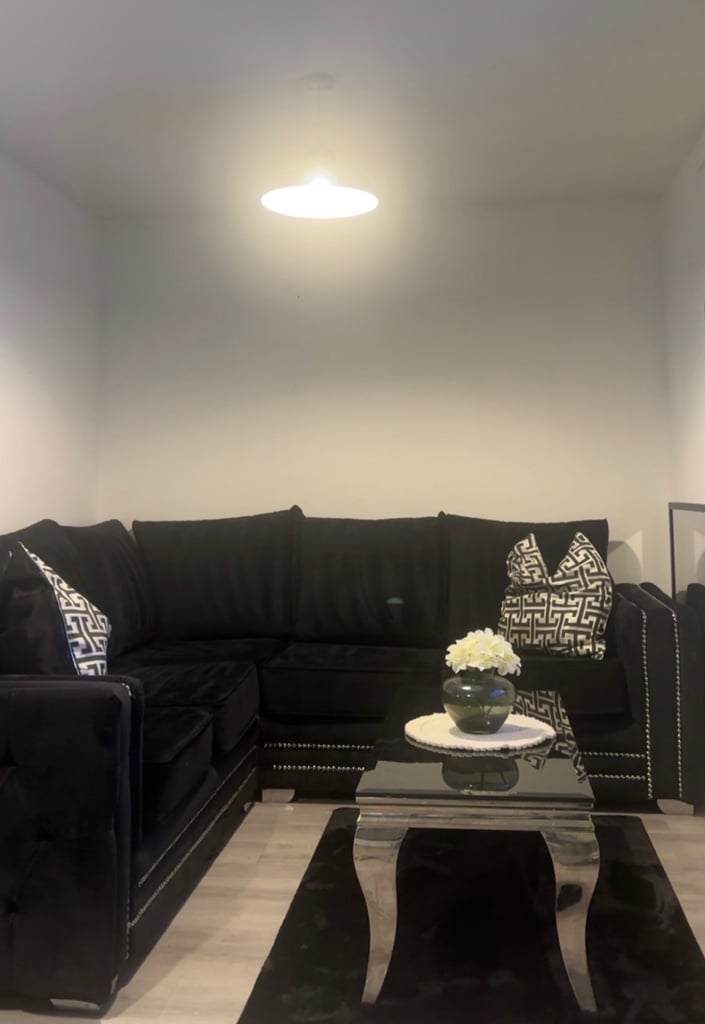 image for black chesterfield sofa 