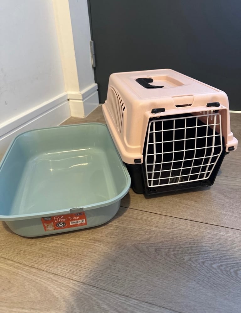 image for Cat carrier and new litter tray