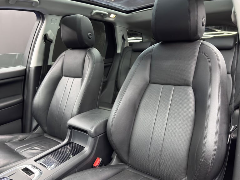 Land Rover Discovery Sport 2.0 SD4 HSE Black Auto 4WD Euro 6 (s/s) 5dr Diesel Automatic