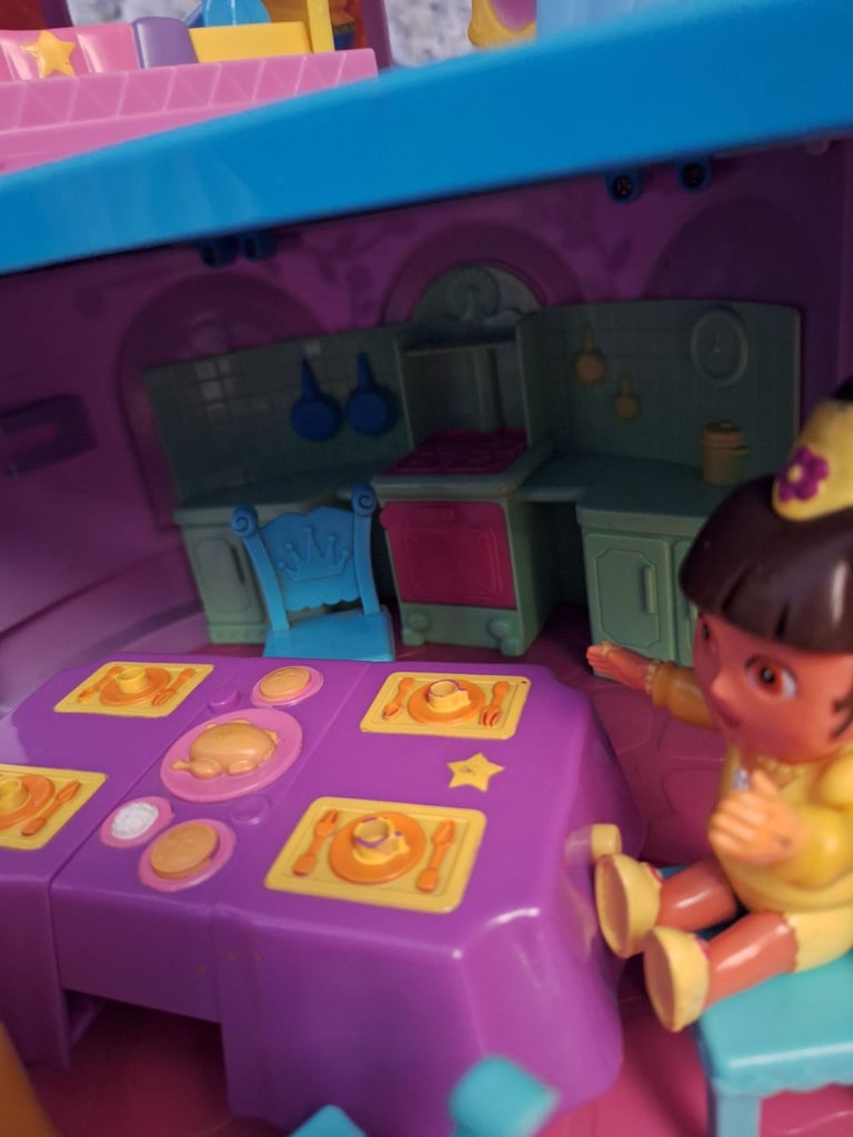 Kids play castle with furniture & people 