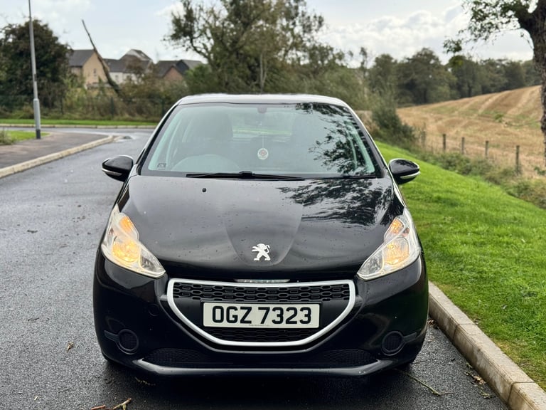 Peugeot, 208, Hatchback, 2013, Manual, 1398 (cc), 5 doors