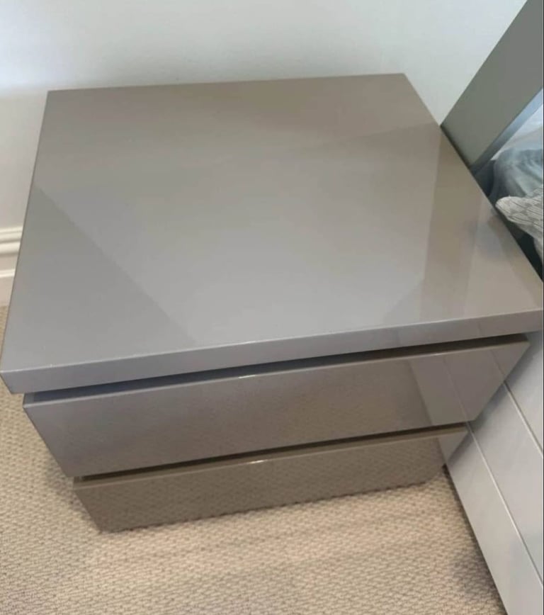 Bedside table x2
