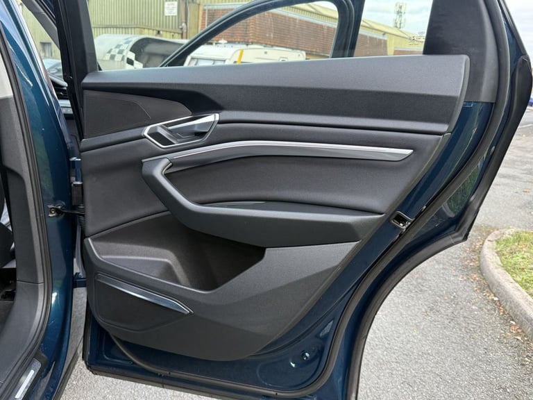 2020 Audi e-tron 50 Technik SUV 5dr Electric Auto quattro 71.2kWh (313 ps) ESTATE ELECTRIC Automatic
