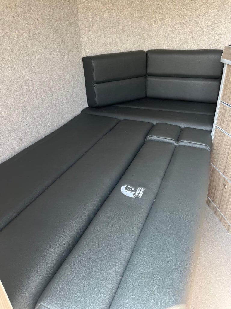 Cheval Liberté Maxi 3 Living Brand New - £20640 + VAT ✅