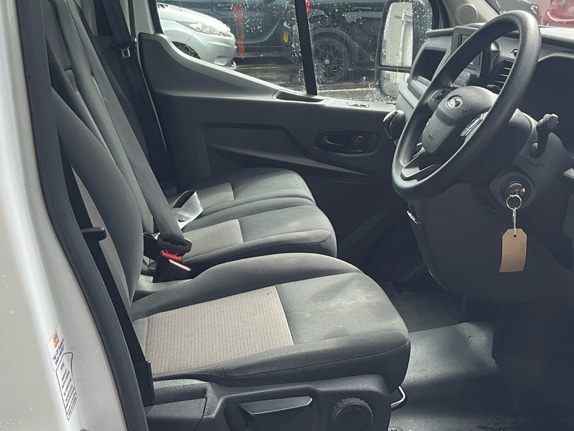 2023 Ford Transit L4 Leader Luton RWD 2.0 EcoBlue 130ps LUTON Diesel Manual