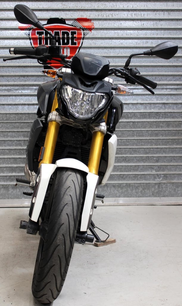 2019 19 BMW G310R G 310 R EXPORT PARTS USE ONLY CAT B TRADE SALE 9425MILES BLACK
