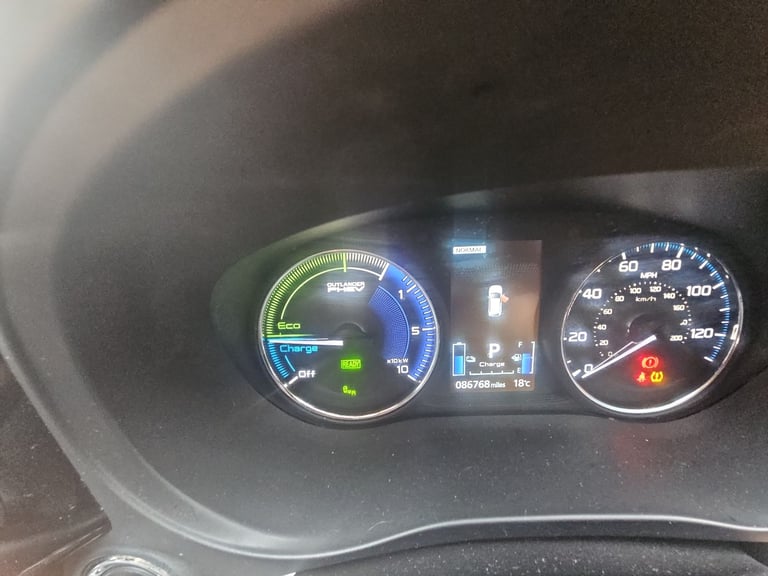 Mitsubishi, OUTLANDER, Estate, 2019, Other, 2360 (cc), 5 doors